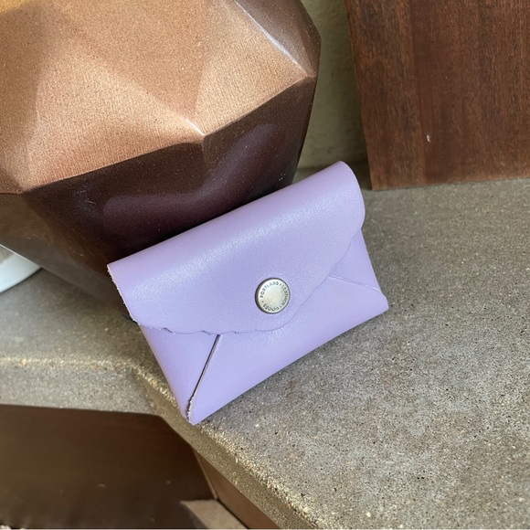 Lavender Daisy Wallet Portland Leather Coin Purse Card Holder Women’s Wallet NEW - Picture 3 of 6